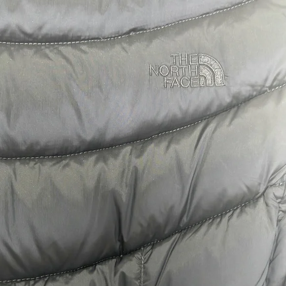 The North Face 550 Womens Goose Down Metallic Black Puffer Vest